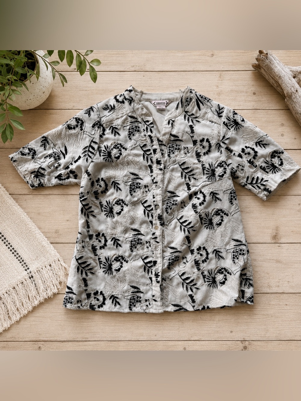Nanette Lepore Ivory Black Embroidered Cutwork Blouse Medium